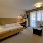Wellnesshotel Hofbraeuhaus 4* בודנמאיס