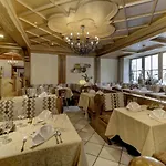 Wellnesshotel Hofbraeuhaus מלון בודנמאיס