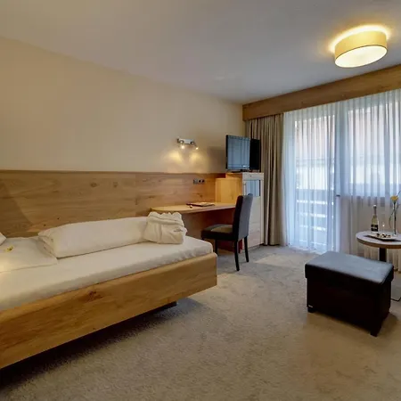 Wellnesshotel Hofbraeuhaus 4* بودنمايس