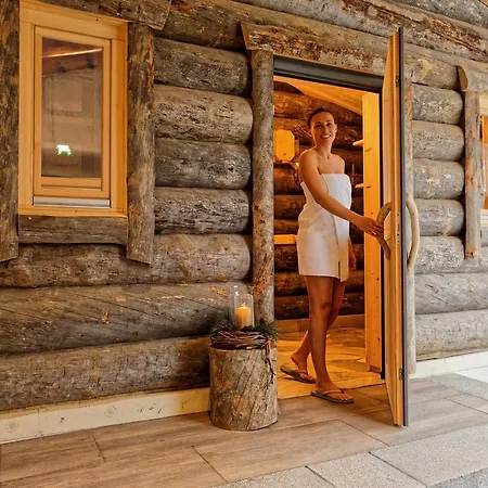 فندق Wellnesshotel Hofbraeuhaus 4*